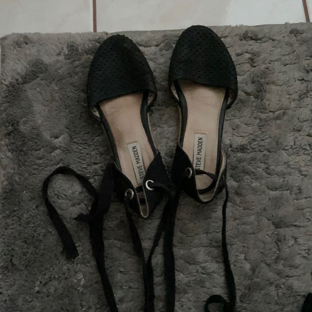 Steve Madden Tie Up Shoes